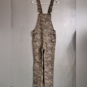 Vanilla Sky Distressed Camouflage Bib Overalls   Size Junior 3